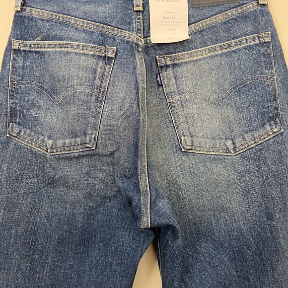Levi’s Made in Japan medium wash barrel jeans. - Picture 5 of 6